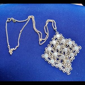 Sarah Coventry necklace/pendant. Gold colored.